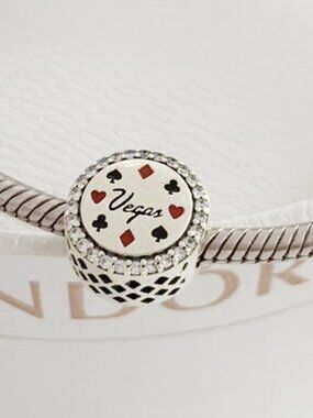 Pandora Vegas Player Double Sided Las Vegas Charm Poker Suits